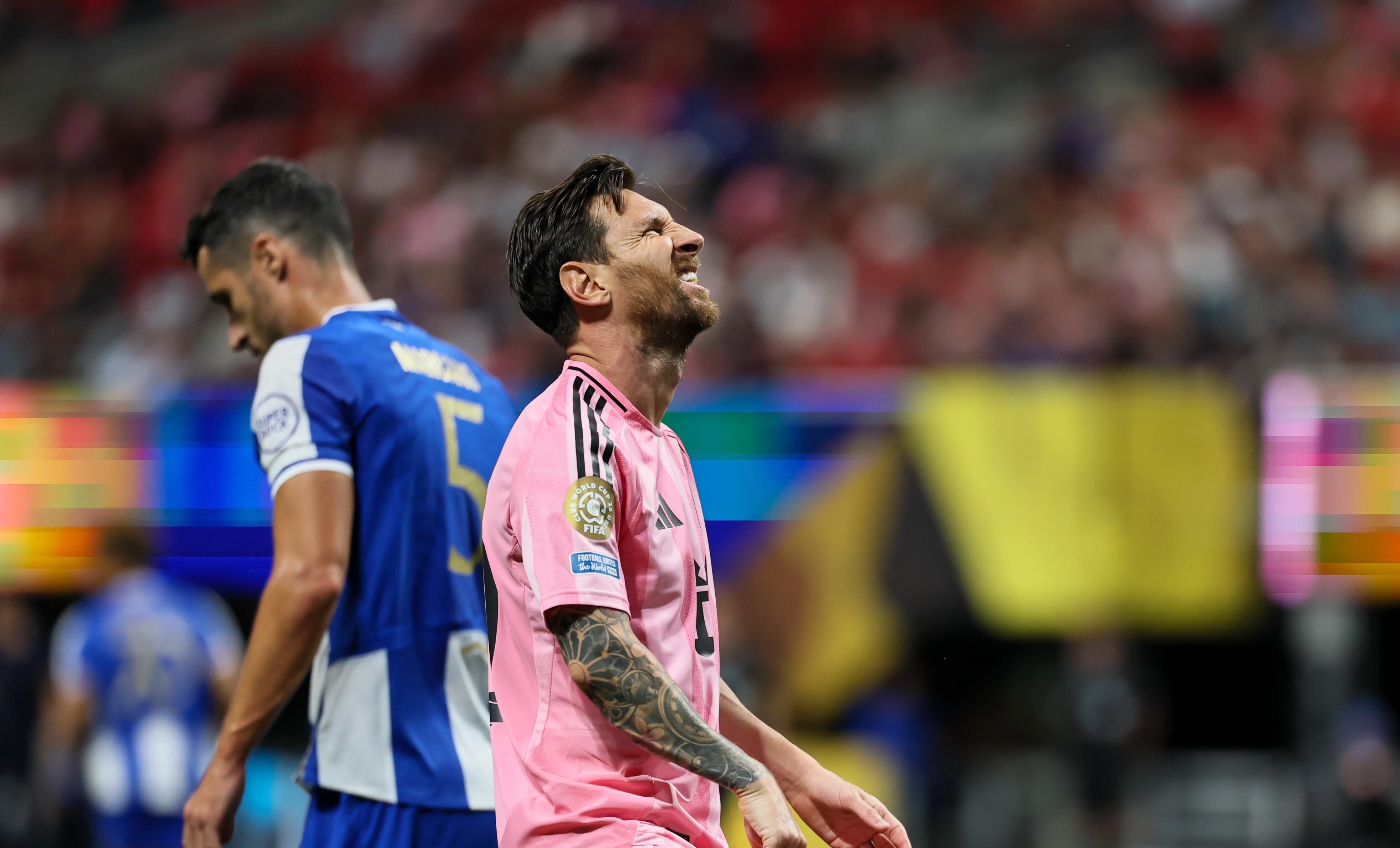 爱游戏官网-险胜引发热议！，梅西在澳大利亚队比赛中领先优势明显观众掌声雷动的简单介绍