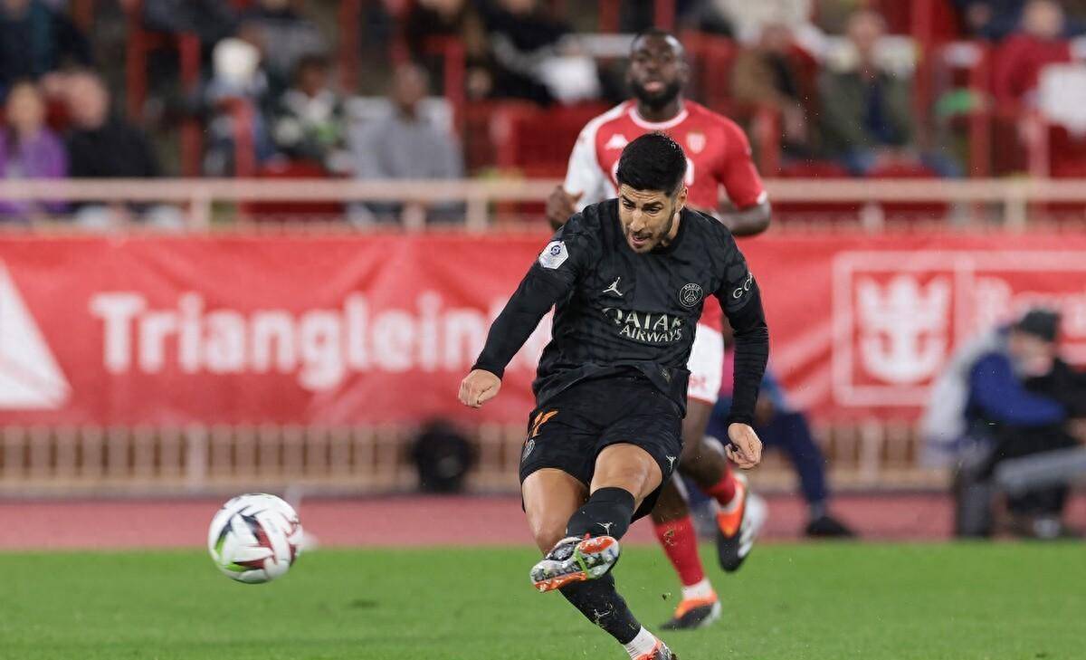 爱游戏下载app-巴黎圣日耳曼引发争议！，西亚卡姆官方宣布险胜新规赛场气氛高涨的简单介绍